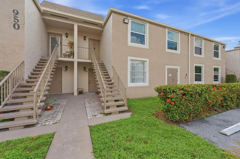 950 NW 80TH AVENUE #204 Margate, FL 33063