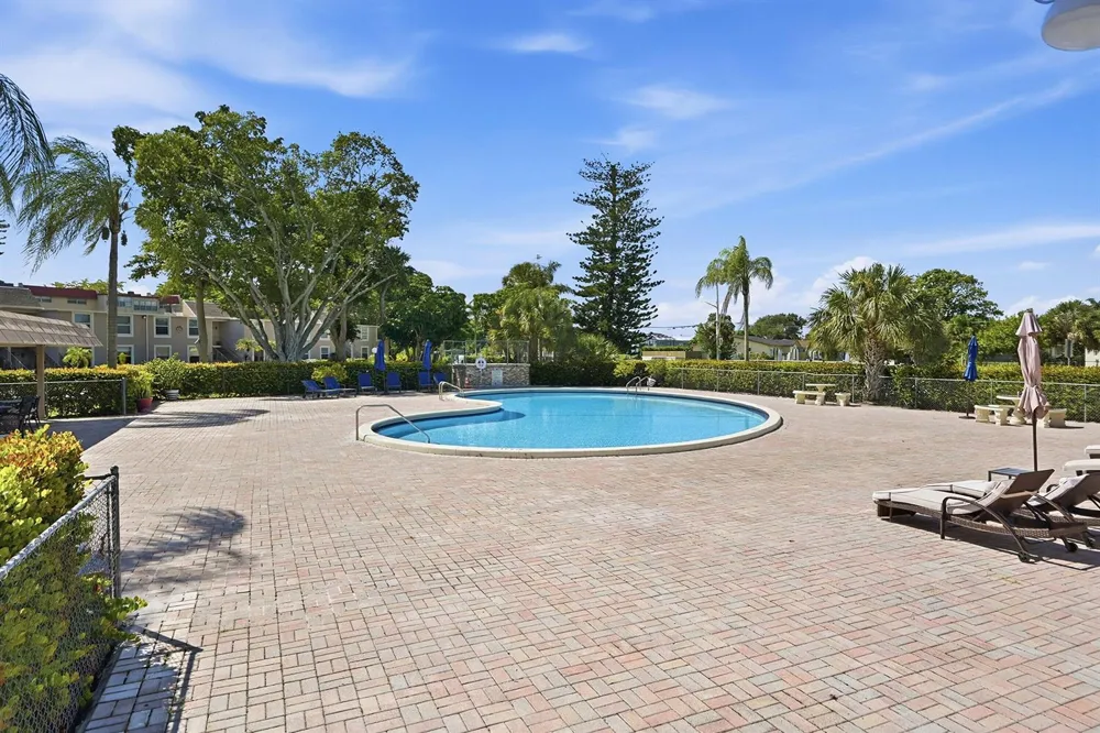 950 NW 80TH AVENUE #204 Margate, FL 33063