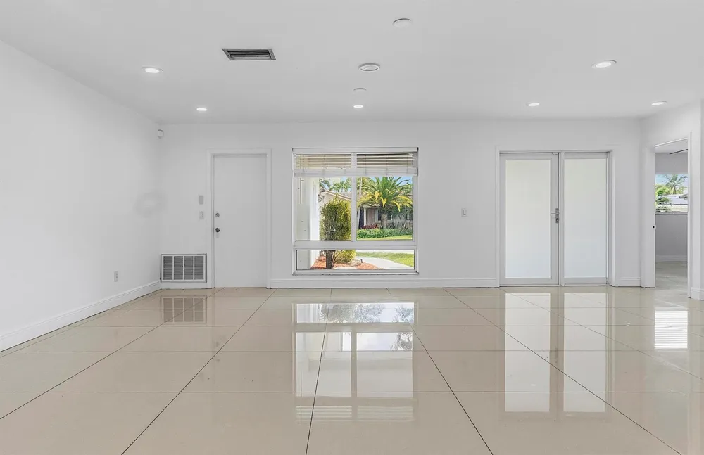 2910 NE 40TH COURT Lighthouse Point, FL 33064