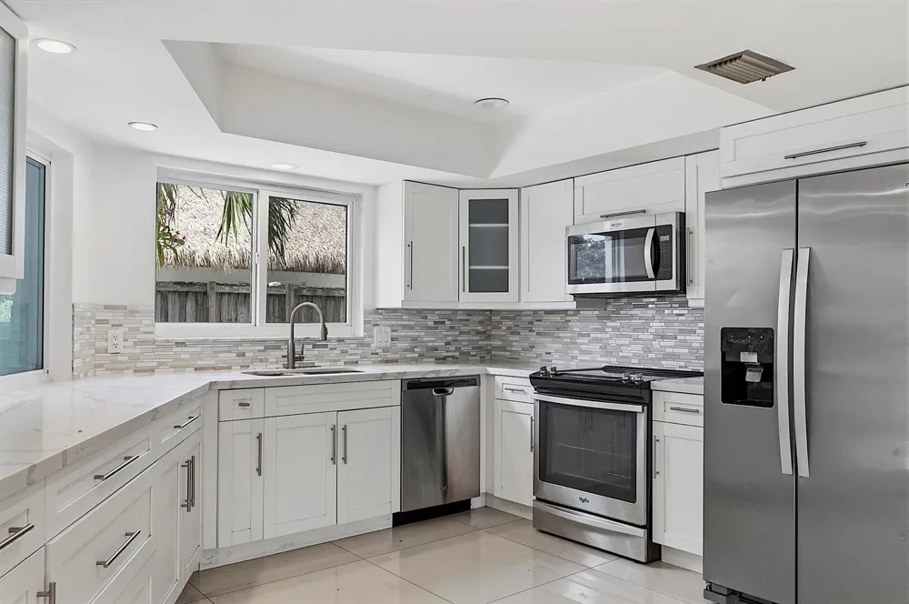 2910 NE 40TH COURT Lighthouse Point, FL 33064