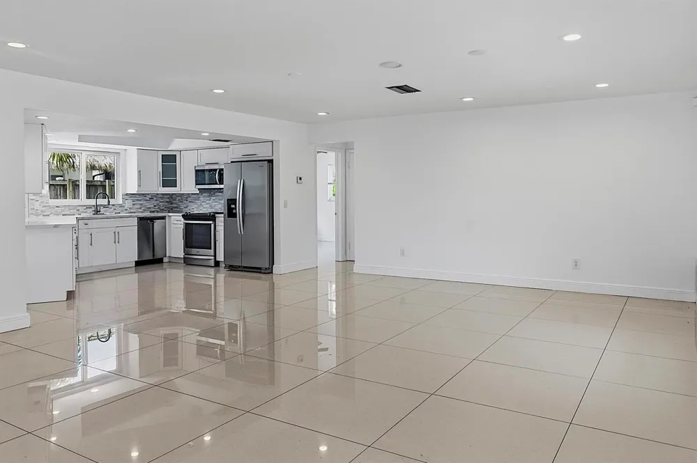 2910 NE 40TH COURT Lighthouse Point, FL 33064