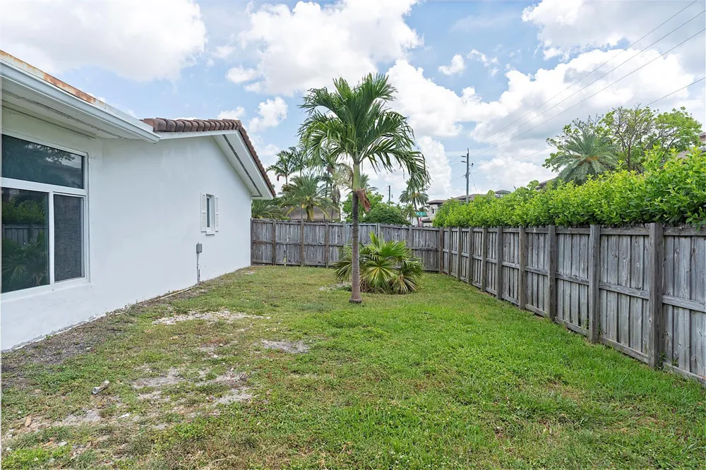 2910 NE 40TH COURT Lighthouse Point, FL 33064