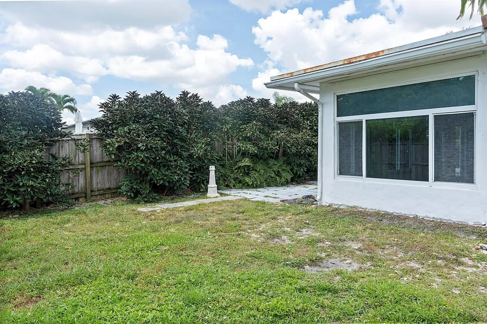 2910 NE 40TH COURT Lighthouse Point, FL 33064