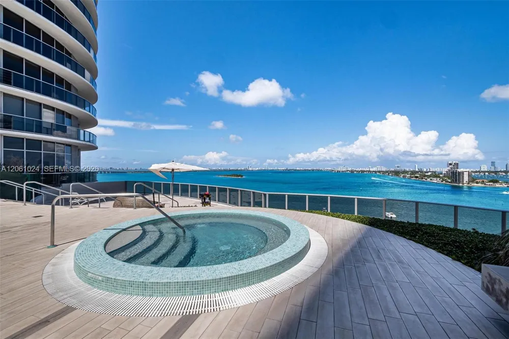 488 NE 18th St #401 Miami, FL 33132