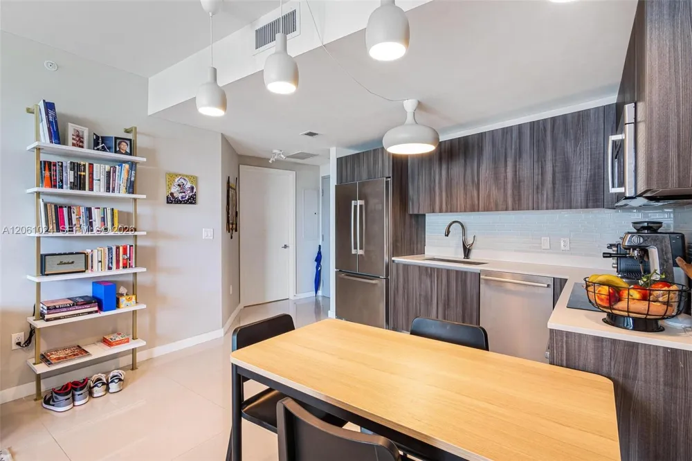 488 NE 18th St #401 Miami, FL 33132