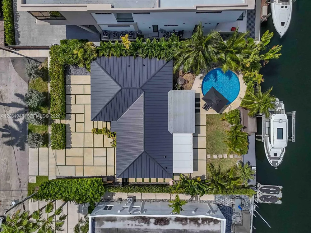 12906 Cherry Rd North Miami, FL 33181