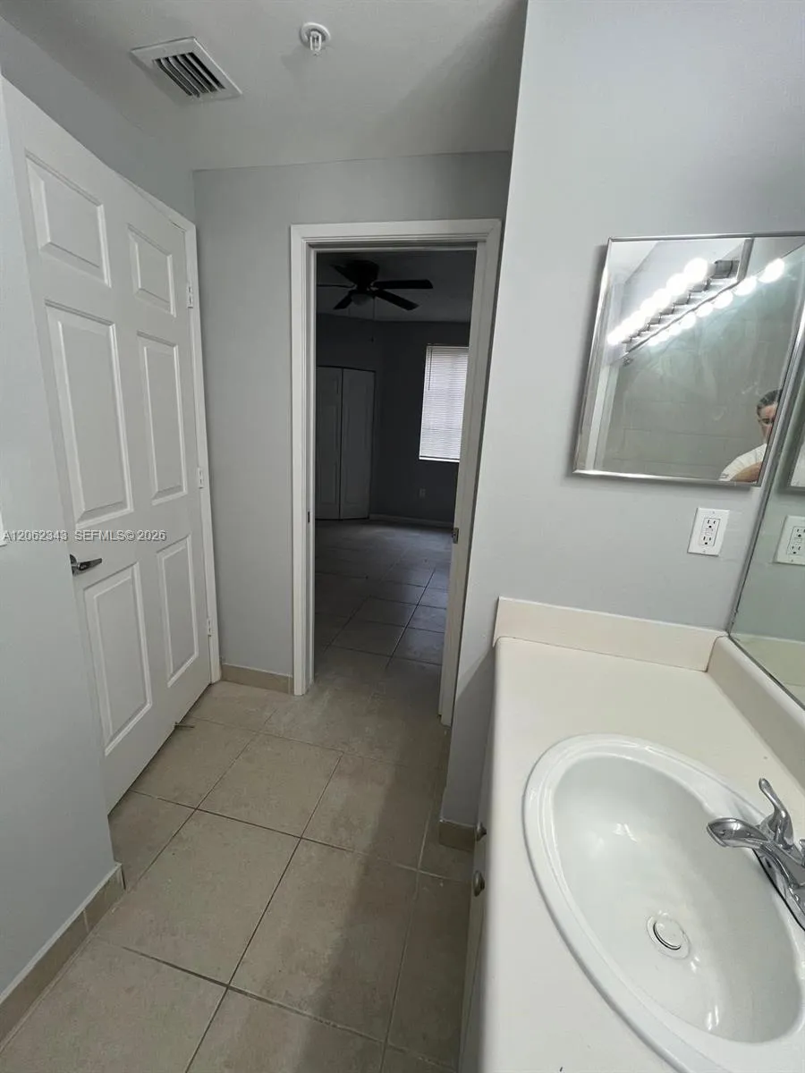 8020 Nob Hill Rd #102 Tamarac, FL 33321