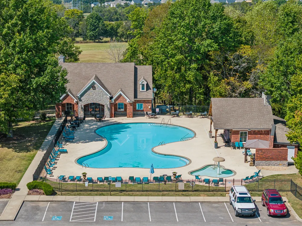 4119 Old Light Cir Arrington, TN 37014
