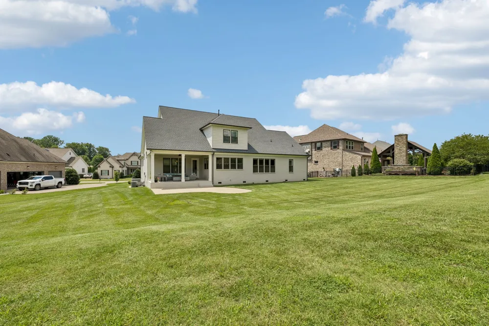4119 Old Light Cir Arrington, TN 37014