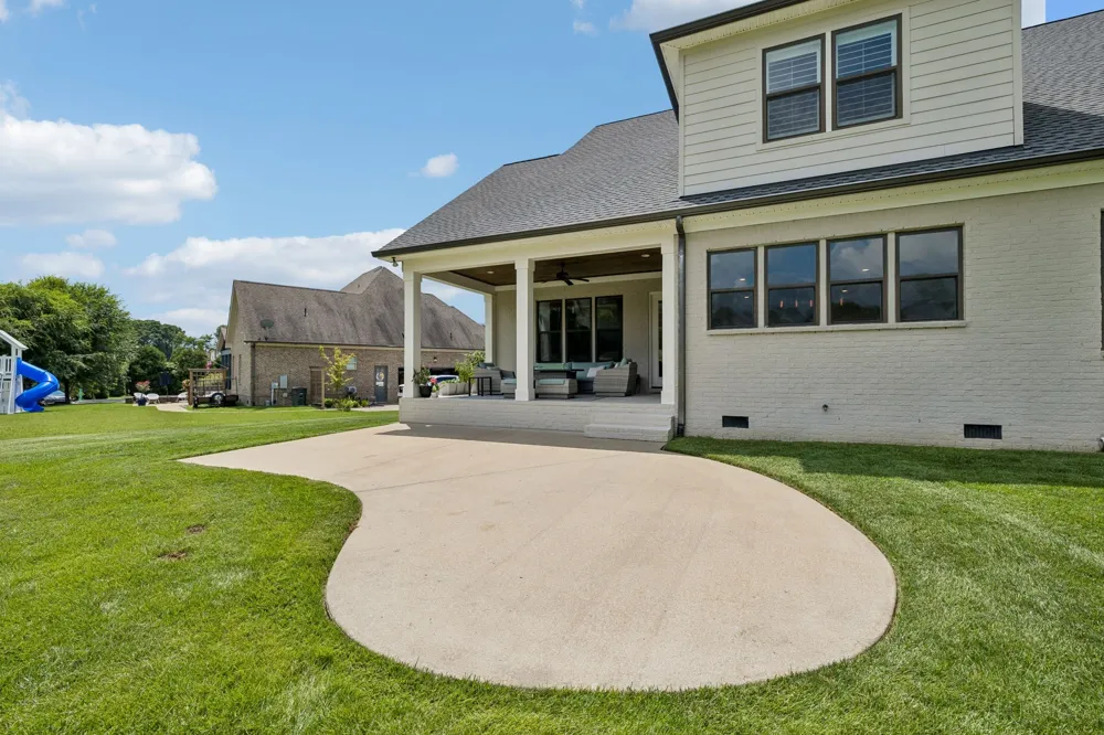 4119 Old Light Cir Arrington, TN 37014