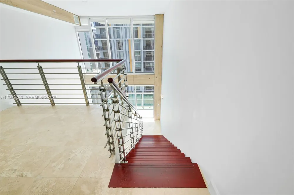 41 SE 5th St #906 Miami, FL 33131