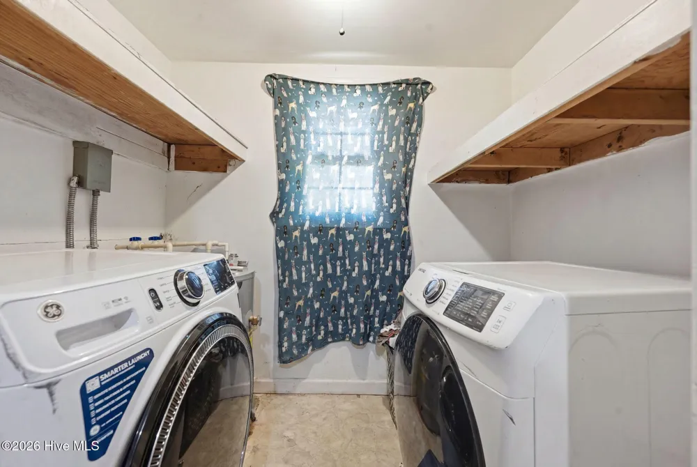 613 Robbinsville Road Andrews, NC 28901