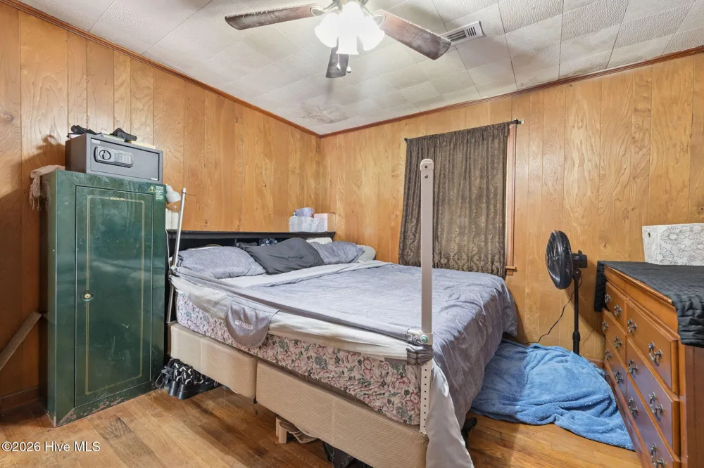 613 Robbinsville Road Andrews, NC 28901