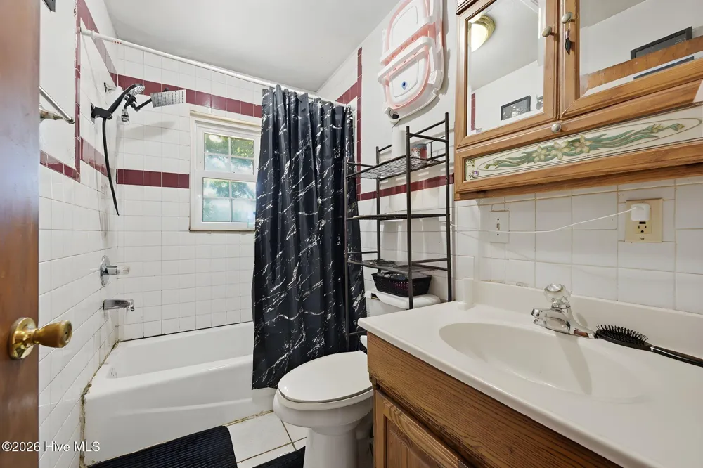 613 Robbinsville Road Andrews, NC 28901