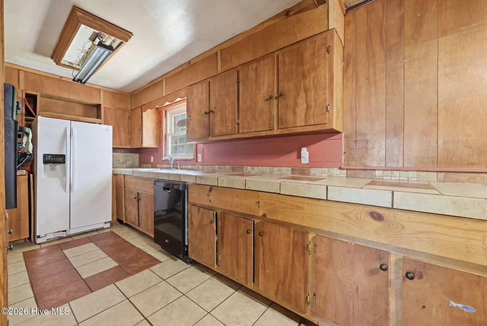 613 Robbinsville Road Andrews, NC 28901