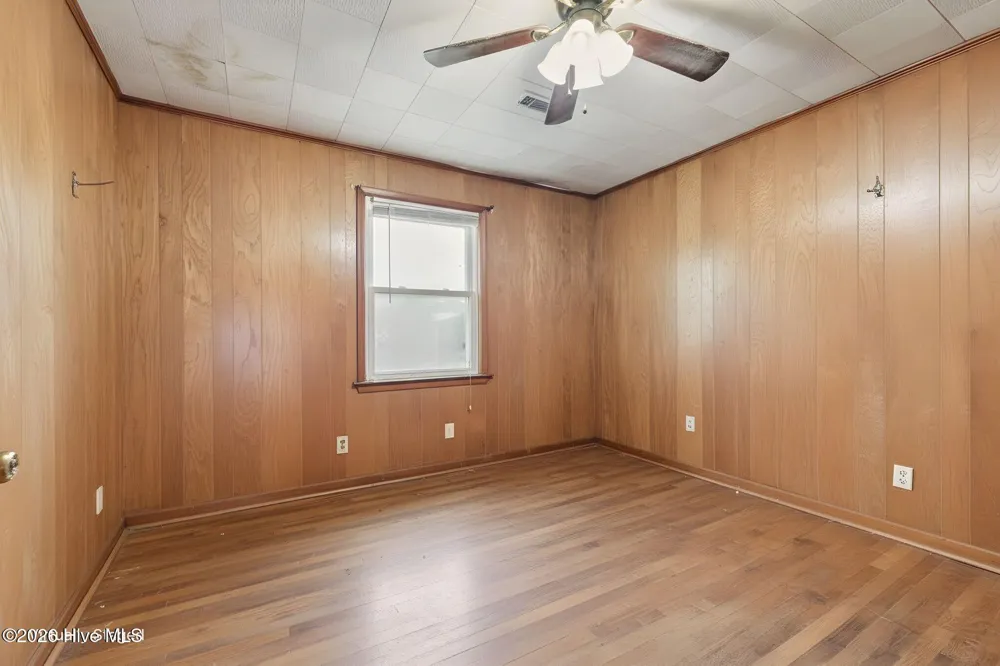613 Robbinsville Road Andrews, NC 28901