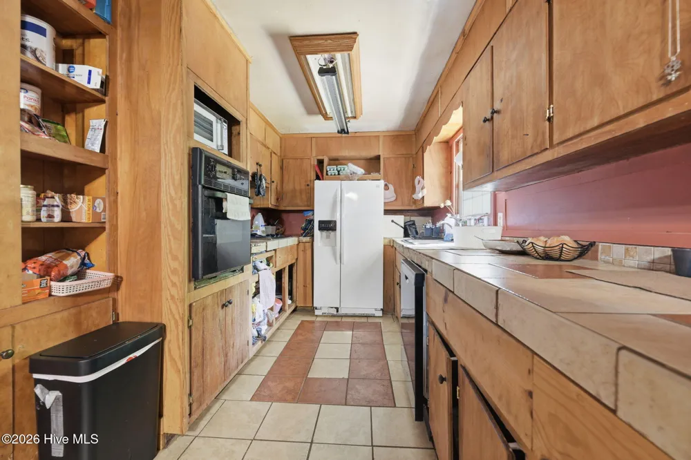 613 Robbinsville Road Andrews, NC 28901