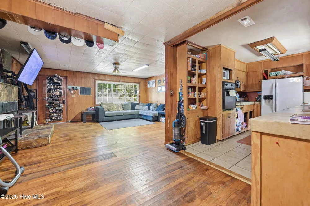 613 Robbinsville Road Andrews, NC 28901