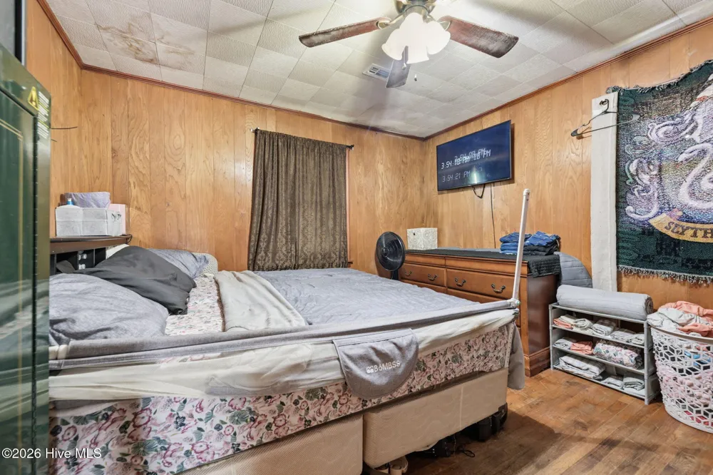 613 Robbinsville Road Andrews, NC 28901