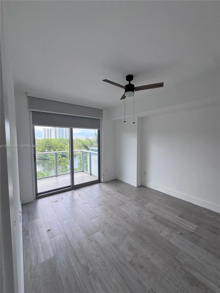 16385 Biscayne Blvd #305 North Miami Beach, FL 33160
