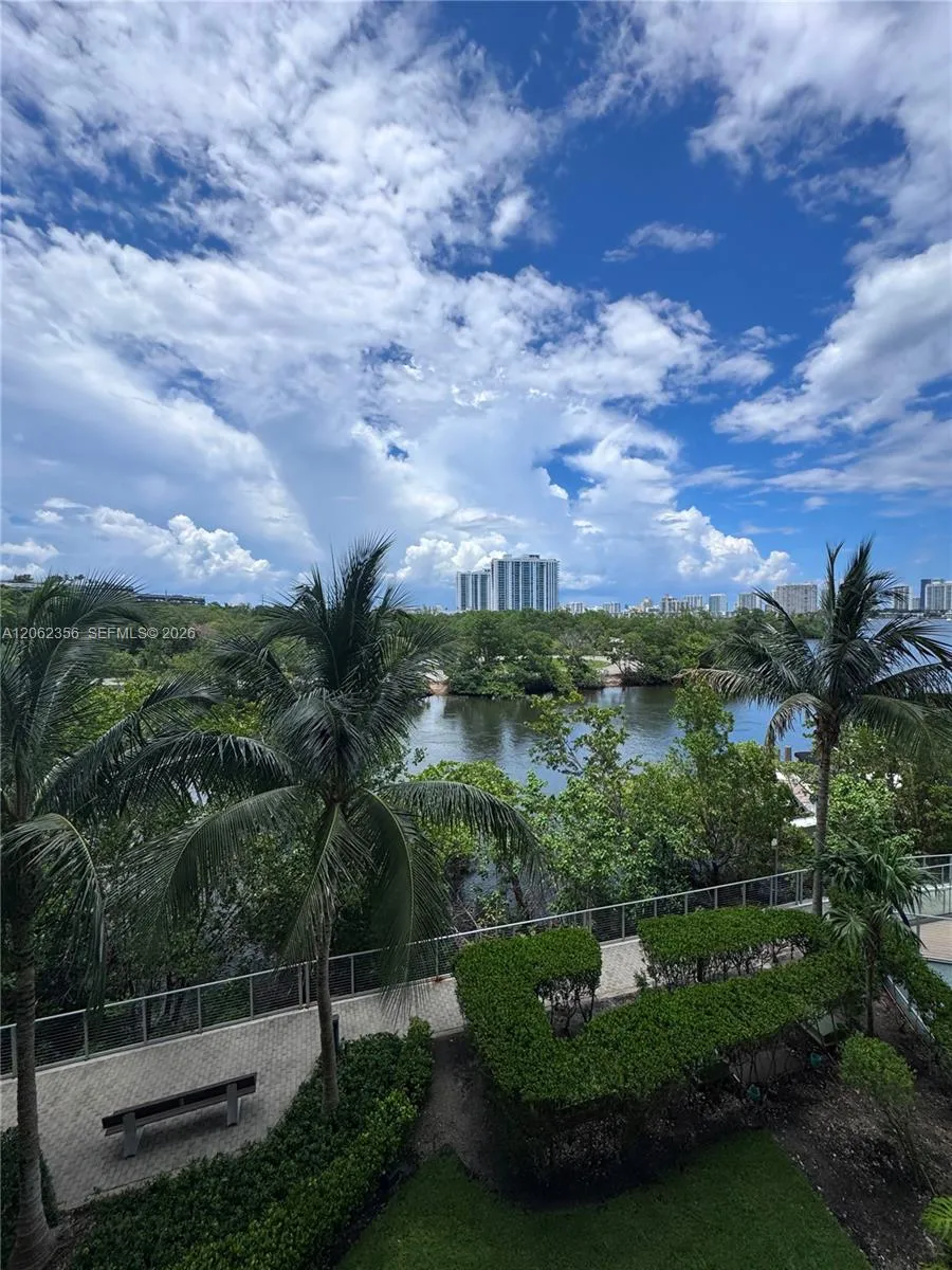 16385 Biscayne Blvd #305 North Miami Beach, FL 33160