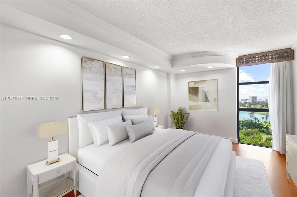 20281 E Country Club Dr #909 Aventura, FL 33180