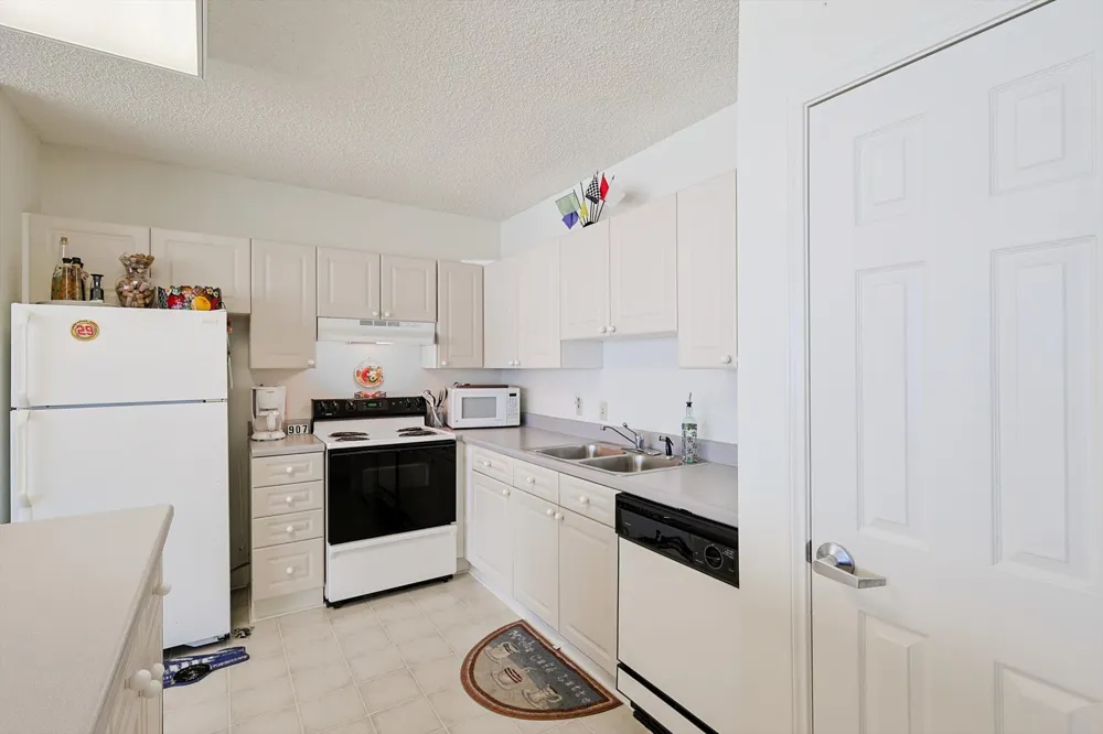 3575 Lone Star Circle #907 Fort Worth, TX 76177