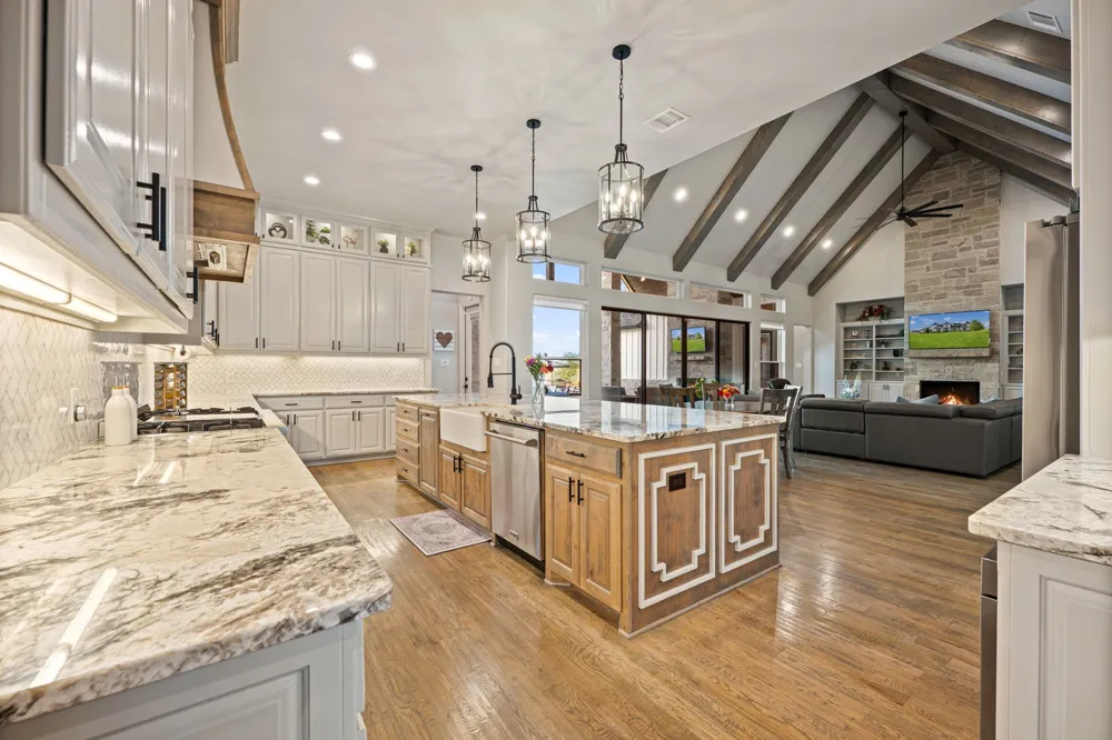 412 Royal Santana Run Weatherford, TX 76087