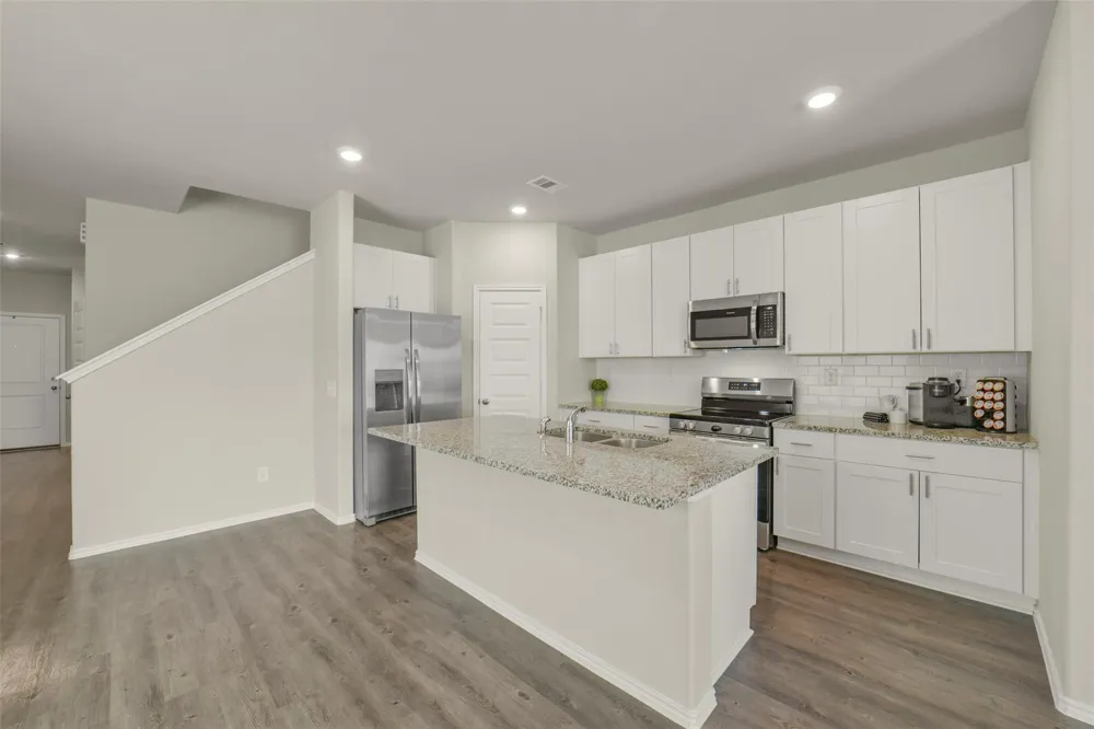 21610 Desert Lily Road Waller, TX 77484