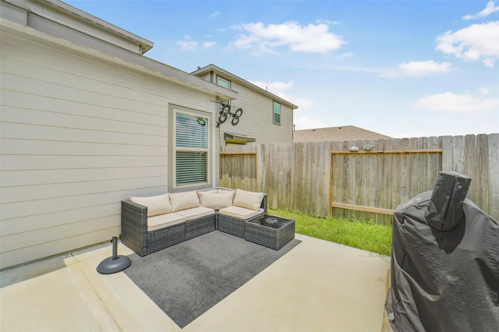 21610 Desert Lily Road Waller, TX 77484