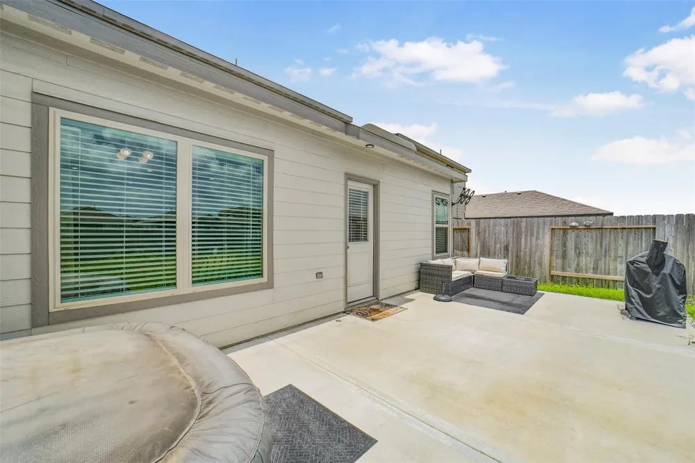 21610 Desert Lily Road Waller, TX 77484