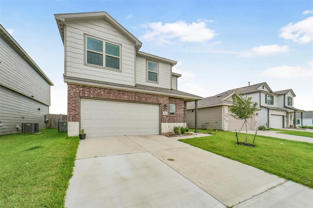 21610 Desert Lily Road Waller, TX 77484