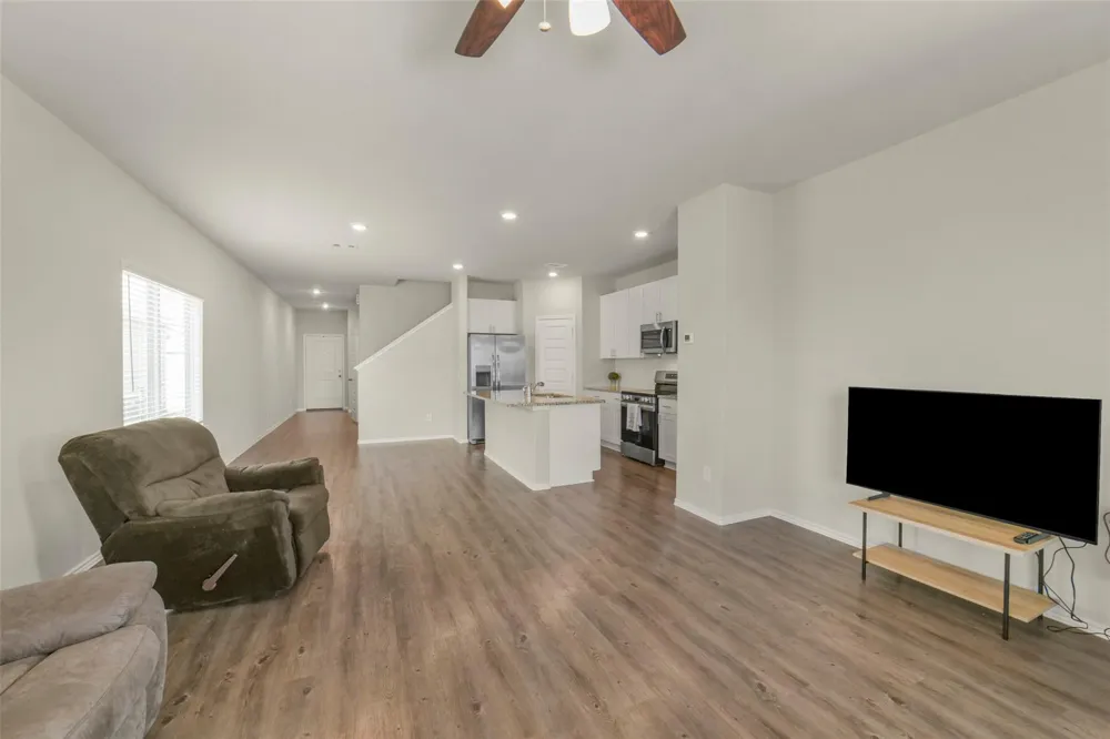 21610 Desert Lily Road Waller, TX 77484