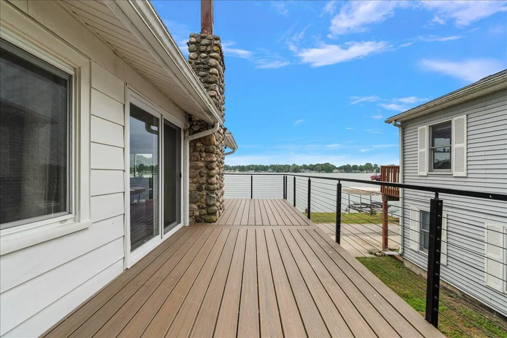 6444 Lakeshore Drive Saranac, MI 48881