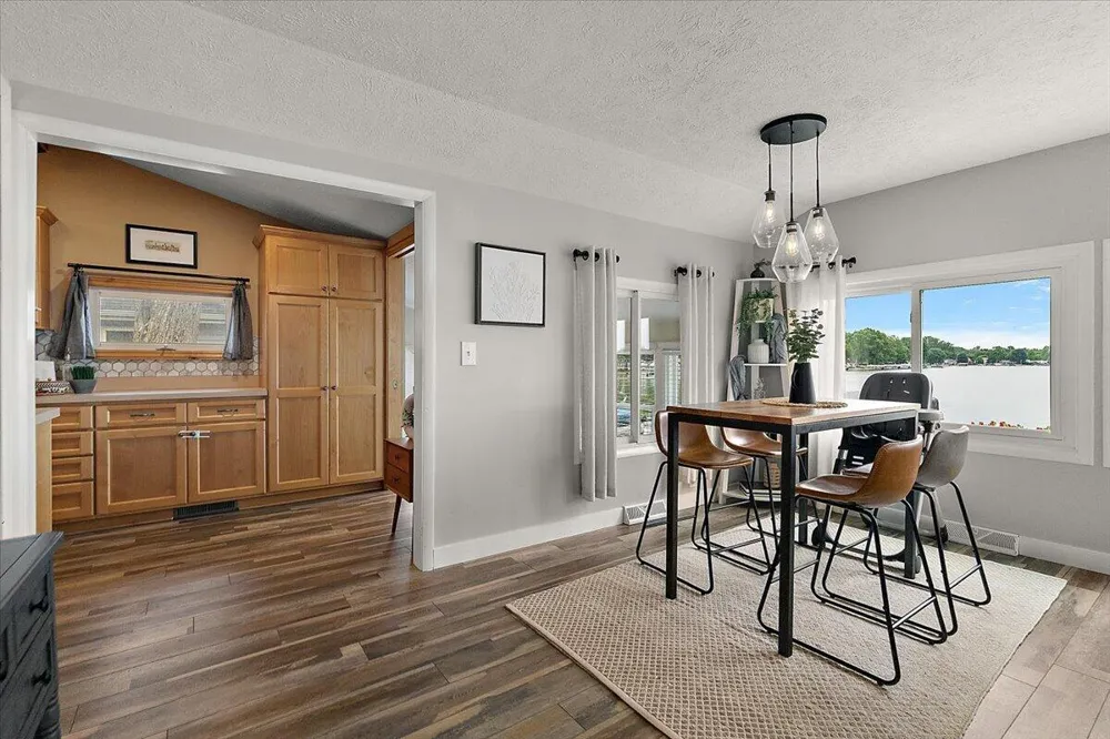 6444 Lakeshore Drive Saranac, MI 48881