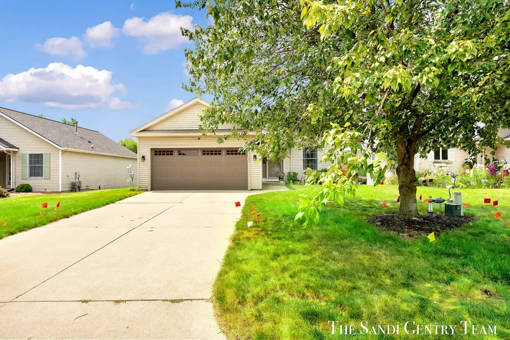 3125 Riley Ridge Road Holland, MI 49424