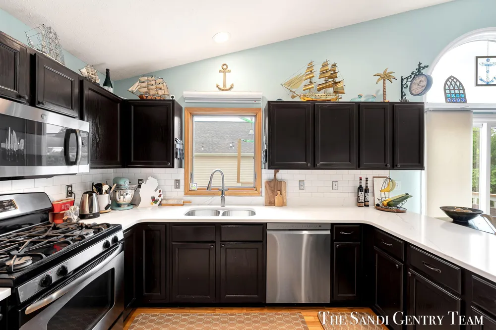 3125 Riley Ridge Road Holland, MI 49424