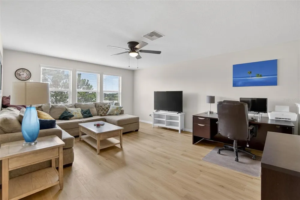6207 MAGNOLIA PARK BLVD Riverview, FL 33578