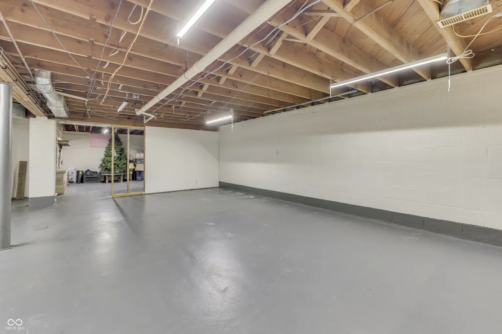 3608 London Road Fairland, IN 46126