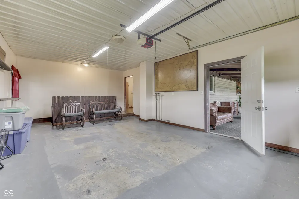 3608 London Road Fairland, IN 46126