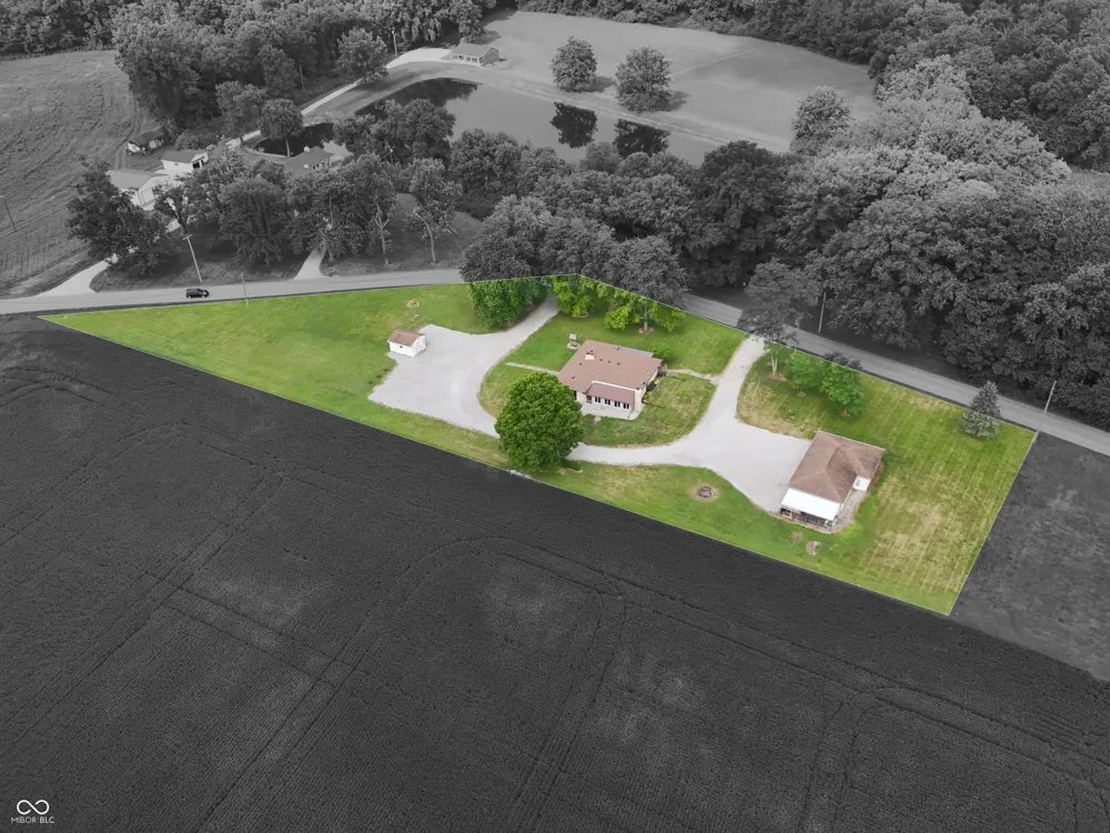 3608 London Road Fairland, IN 46126