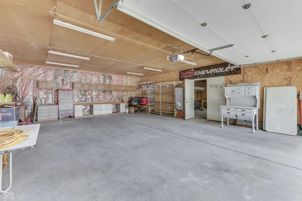 3608 London Road Fairland, IN 46126