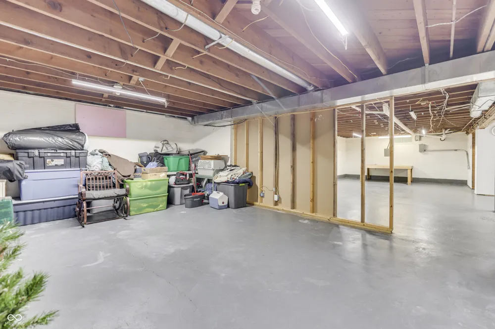 3608 London Road Fairland, IN 46126