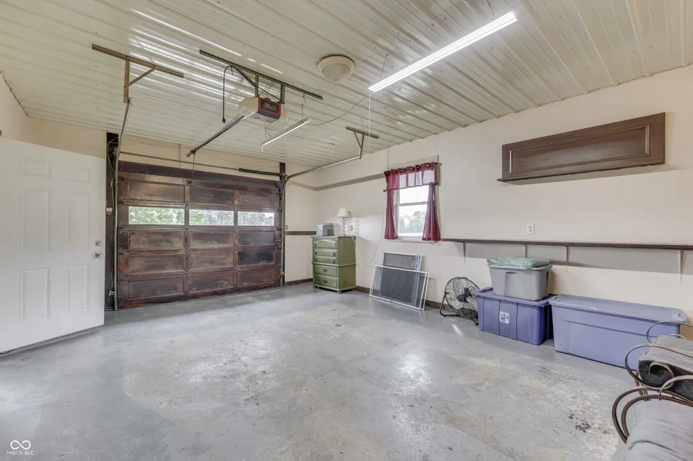 3608 London Road Fairland, IN 46126