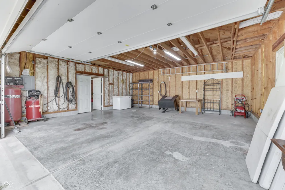 3608 London Road Fairland, IN 46126