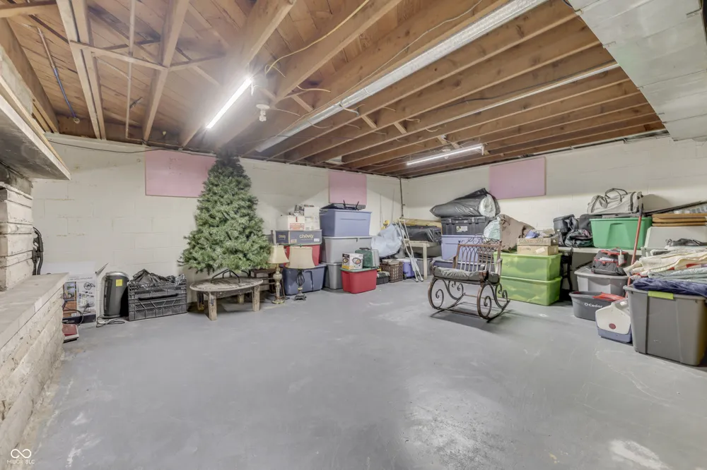 3608 London Road Fairland, IN 46126
