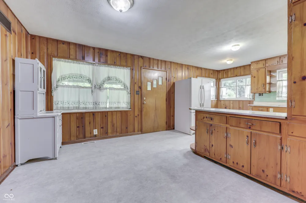 3608 London Road Fairland, IN 46126