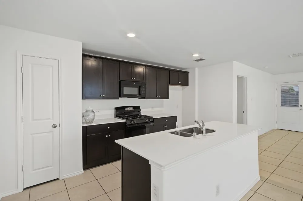 8412 Fawn Creek Drive Fort Worth, TX 76123