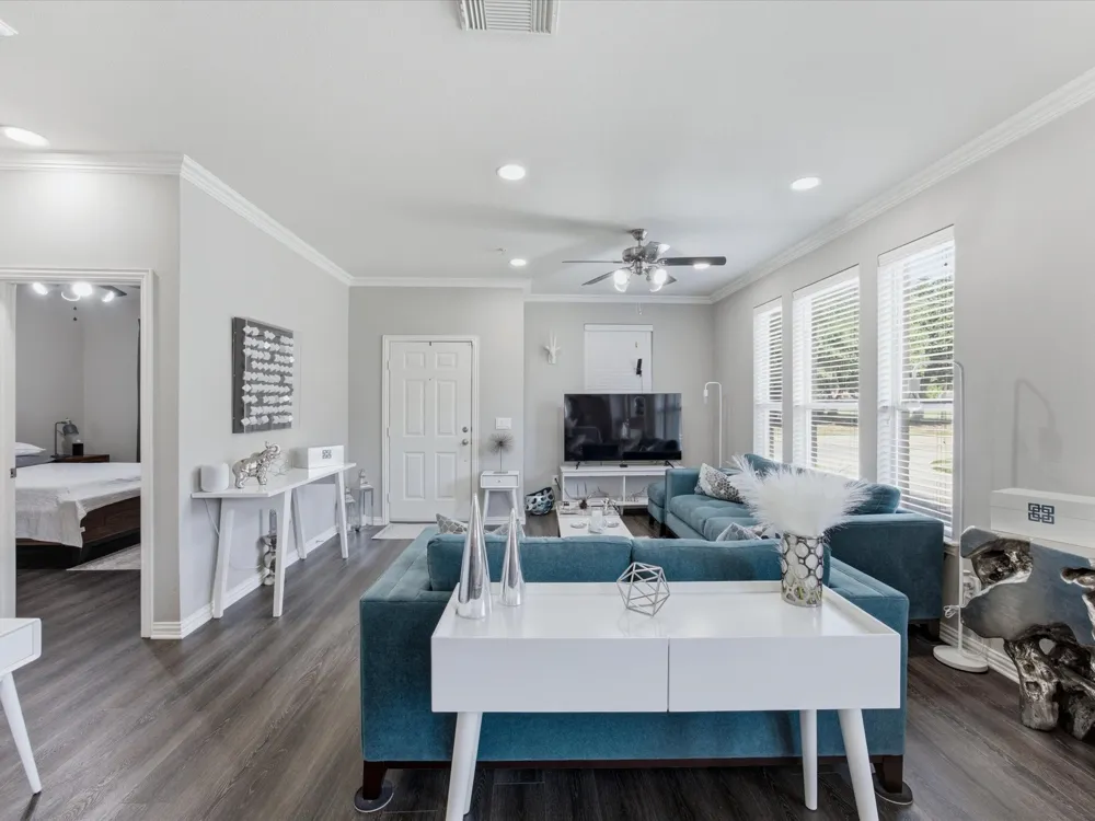 676 S Charles Street Lewisville, TX 75057