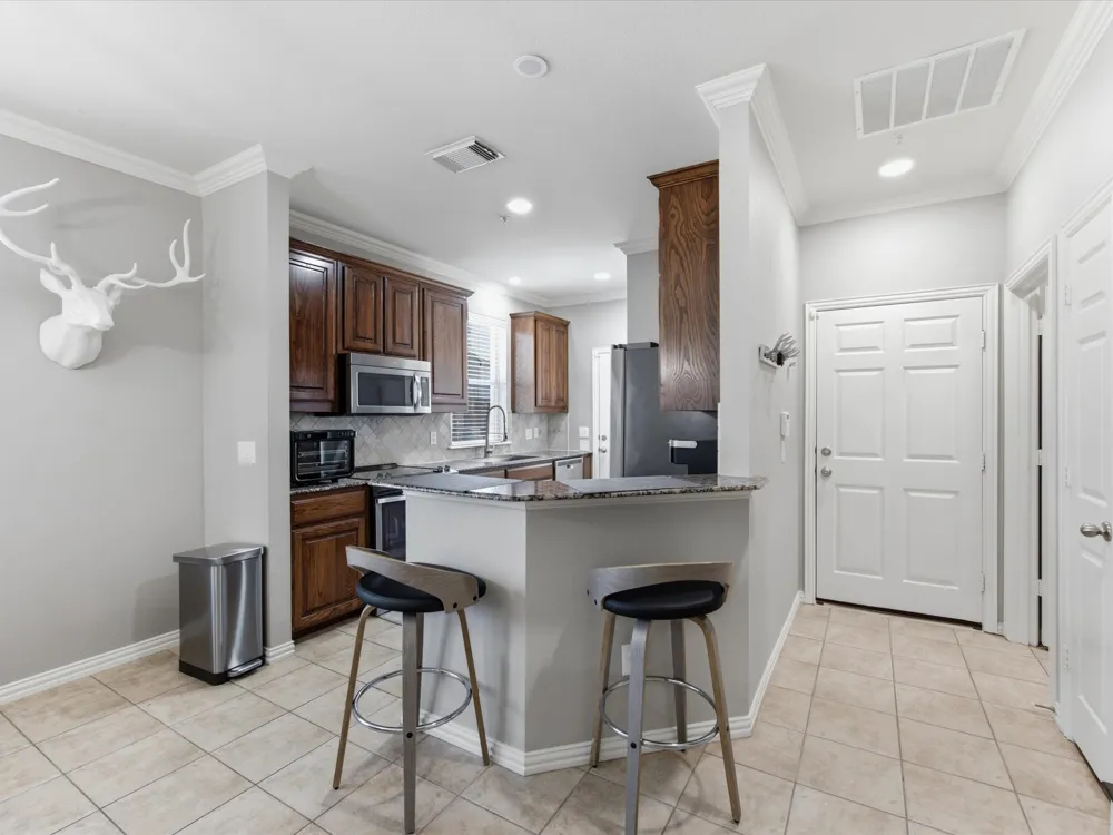 676 S Charles Street Lewisville, TX 75057